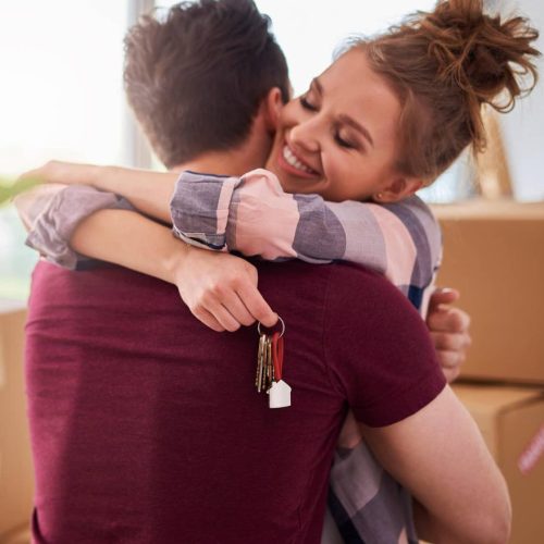 Echange immo - couple heureux